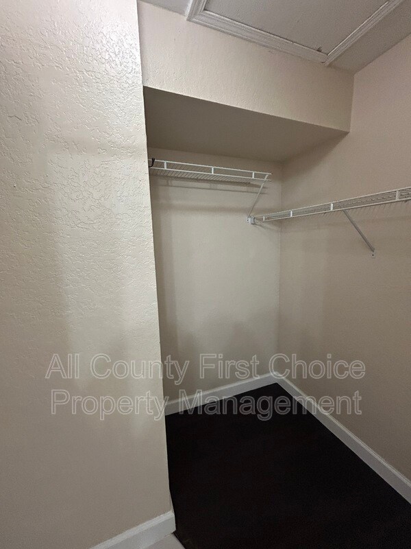 Building Photo - 10200 Gandy Blvd N