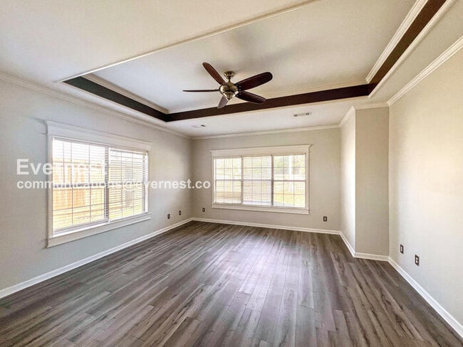 Building Photo - 2411 Stoney Creek Dr