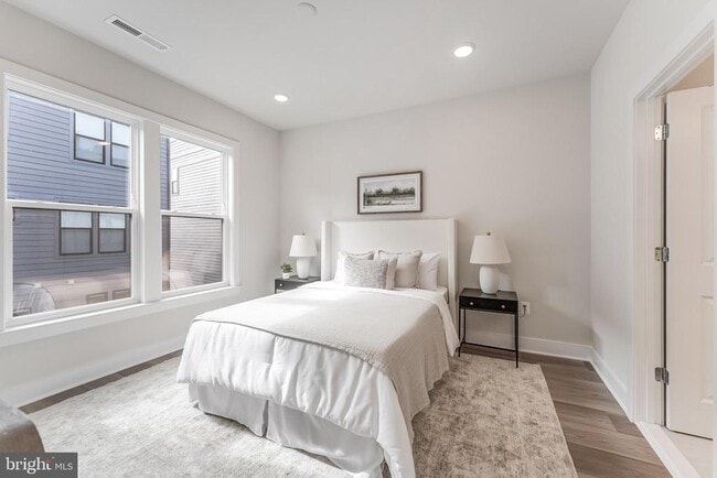 Building Photo - 12742 Verdant Wy