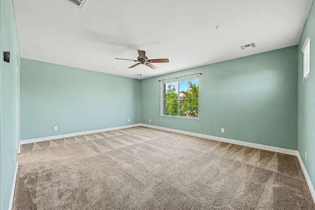 Building Photo - 20515 W Maiden Ln