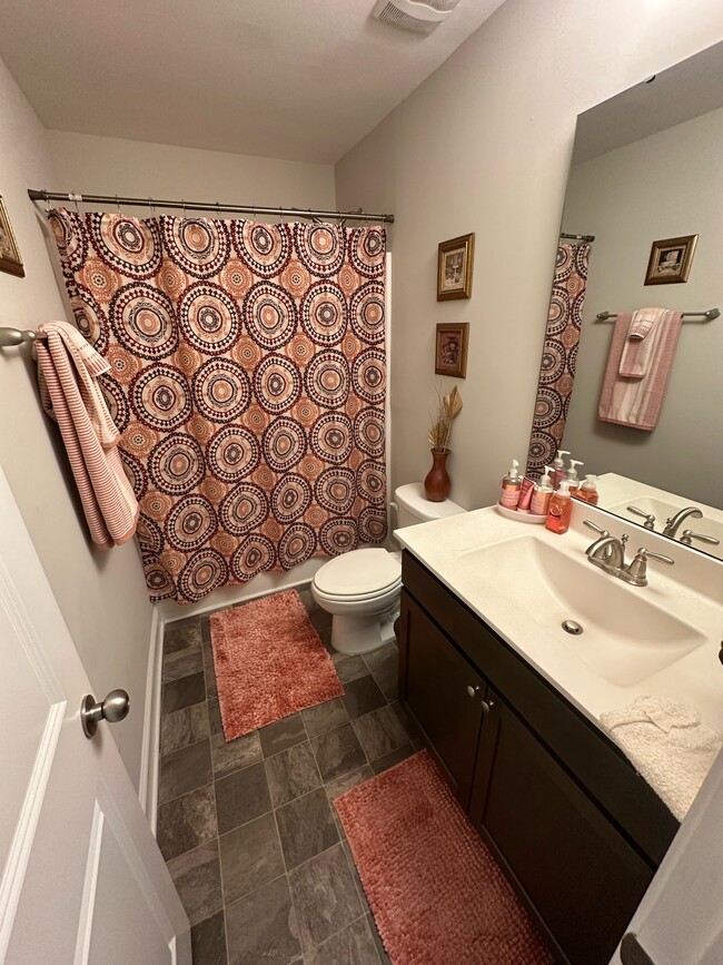 Building Photo - 335 National Dr