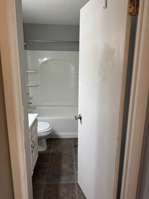 Building Photo - "Charming 2-Bed Multiplex in Davenport wit...