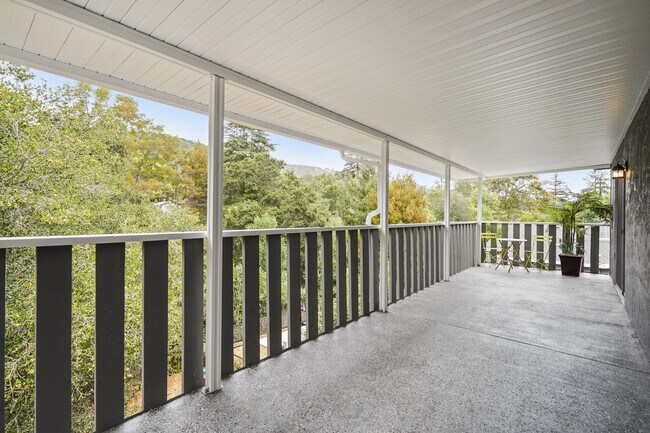 Building Photo - 3815 Delmont Ave