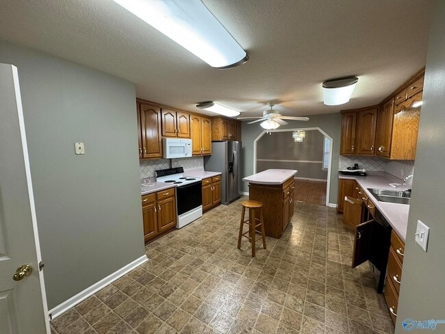 Building Photo - 104 Cypress Cir