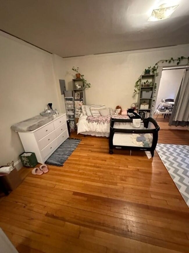Building Photo - Classic Boston Studio | Elevator Building, Laundry & Parking Available
