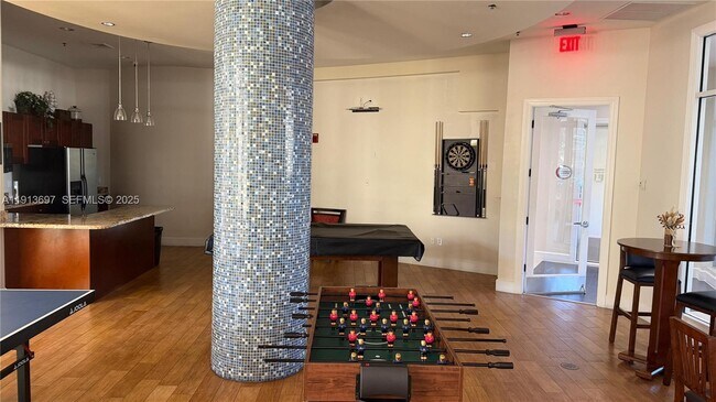 Building Photo - 1830 Radius Dr