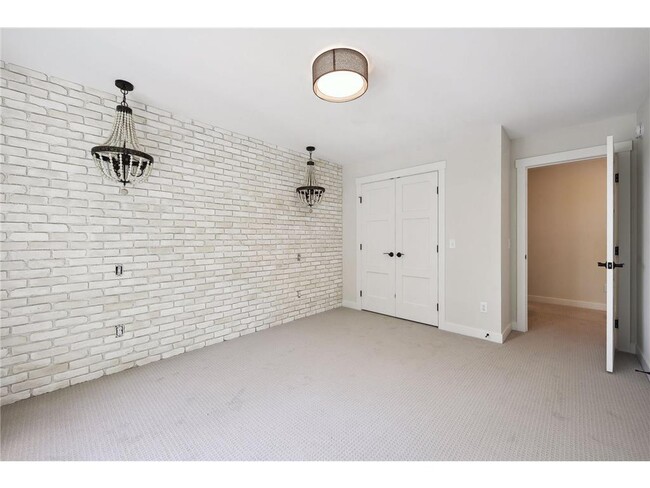 Building Photo - 21845 Byron Cir