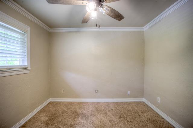 Building Photo - 3112 Kingston Dr