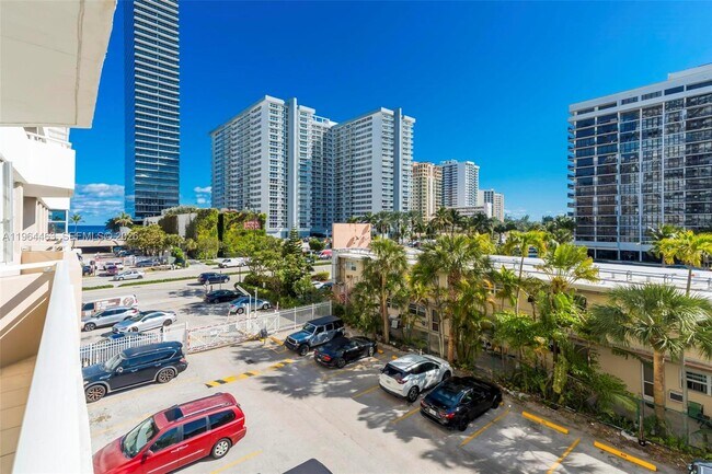 Building Photo - 1985 S Ocean Dr