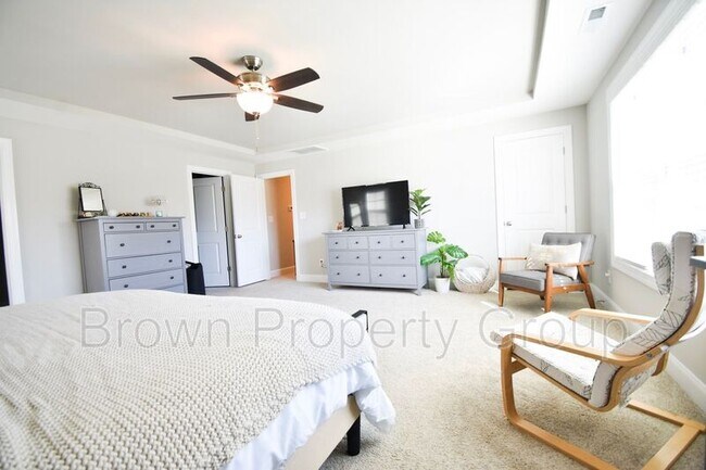 Building Photo - 517 Rempstone Ln