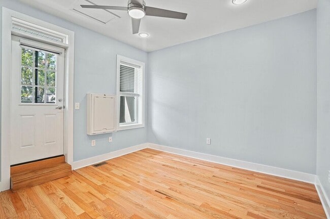 Building Photo - 1846 2nd St NW