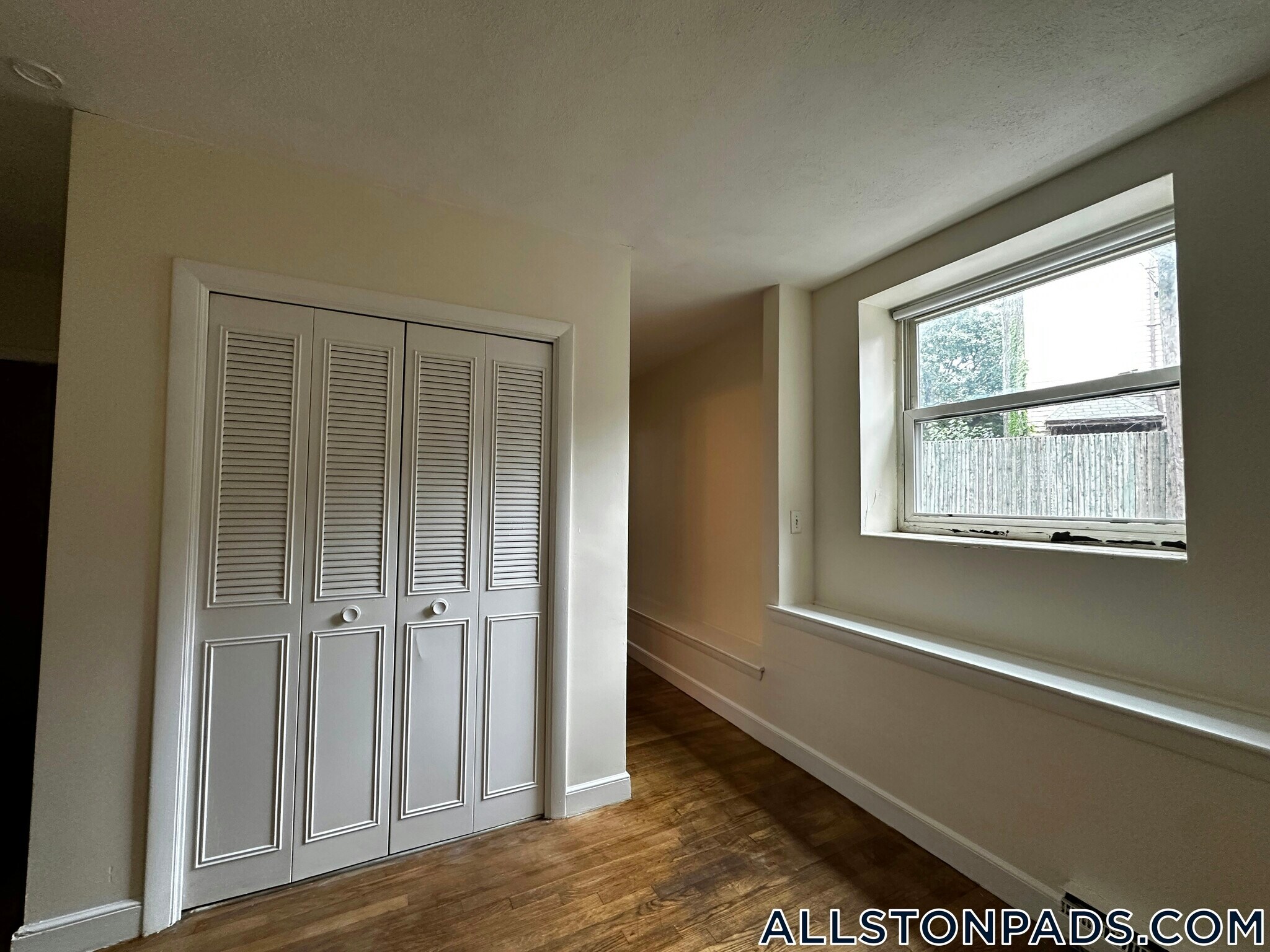 Building Photo - 10 Armington St