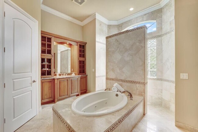 Building Photo - 43 Coconut Ln