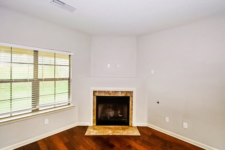 Building Photo - 4260 Markston Dr