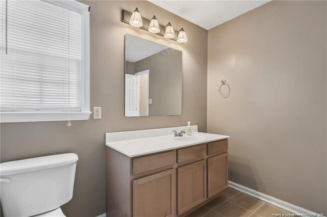 Building Photo - 7132 Summerlin Dr