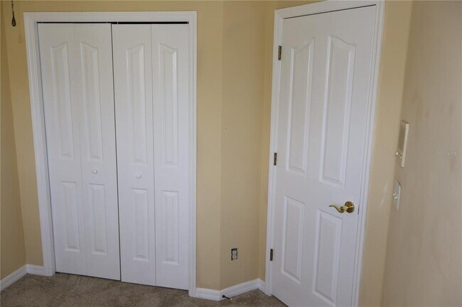 Building Photo - 3019 Pointeview Dr