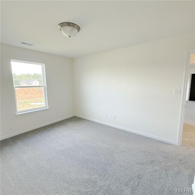 Building Photo - 302 Windmill View Court