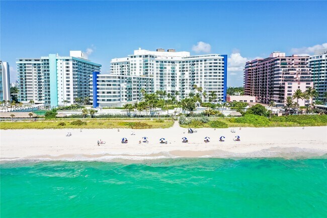 Building Photo - 5161 Collins Ave