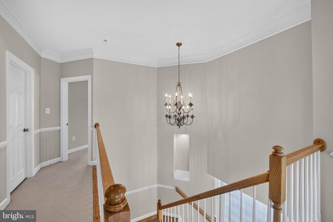 Building Photo - 30 Sharpstead Ln