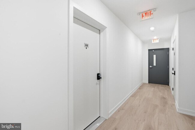 Building Photo - 209 New St