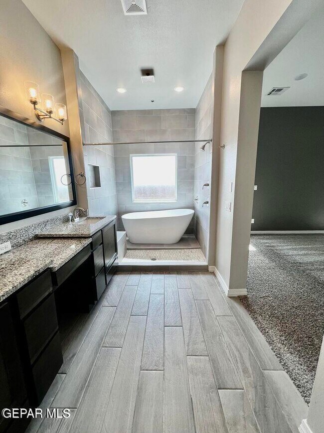 Building Photo - 11365 Hidalgo Dr