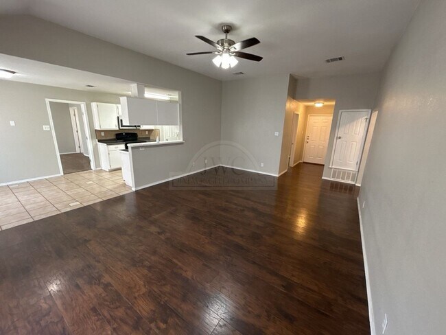 Building Photo - 4507 Lonesome Dove Dr