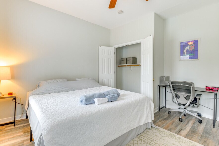 Building Photo - 1913 Dinwiddie Ave