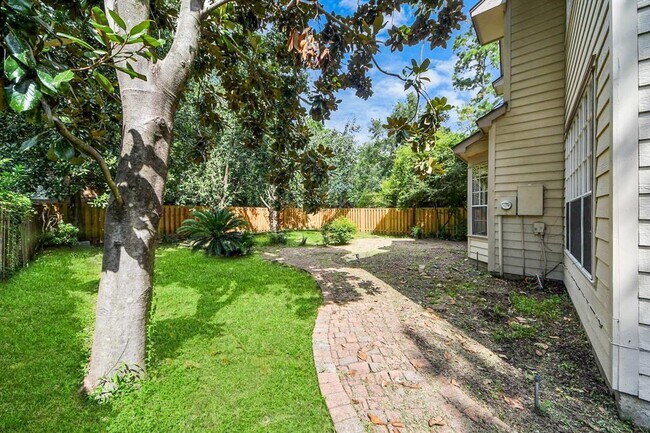 Building Photo - 103 Lakeridge Dr