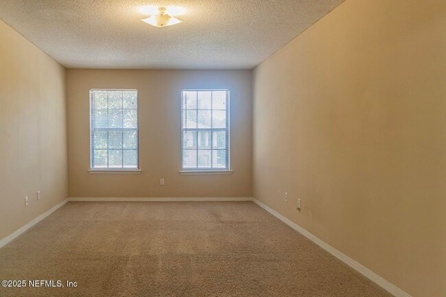 Building Photo - 275 Beech Brook St