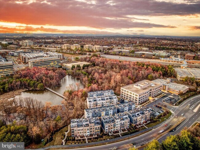 Building Photo - 12742 Verdant Wy