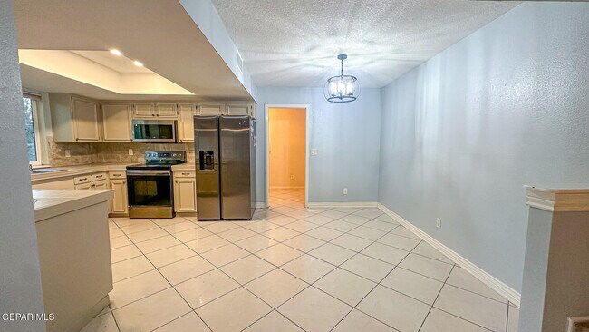 Building Photo - 6916 Polvadera Dr