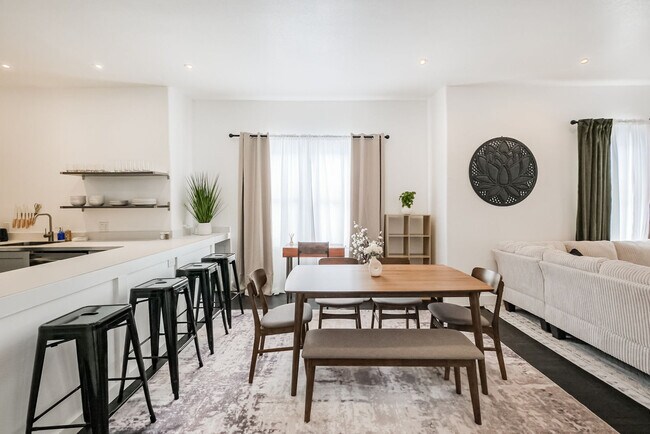 Building Photo - 3309 Webster St