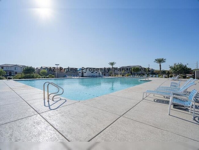 Building Photo - 3814 S 58th Dr