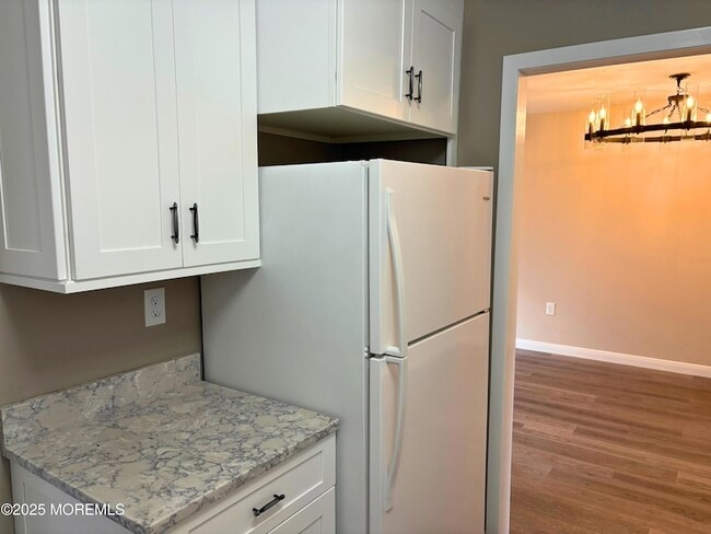 Building Photo - 61 Lenape Trail