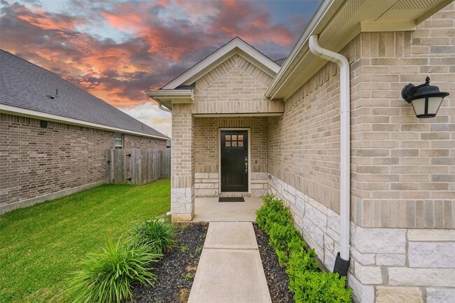 Building Photo - 31335 Horseshoe Meadow Bend Ln