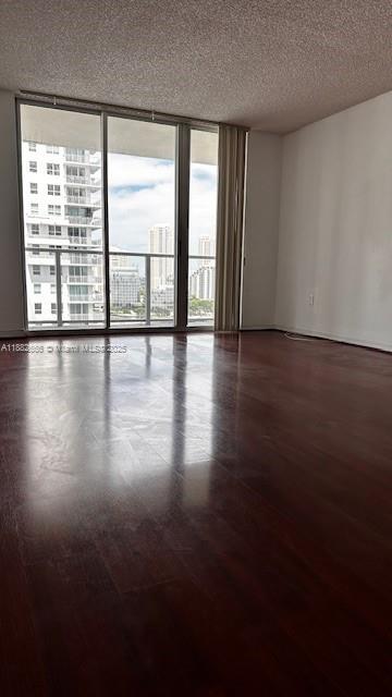 Building Photo - 1155 Brickell Bay Dr