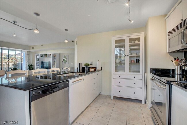 Building Photo - 29 Montelago Blvd