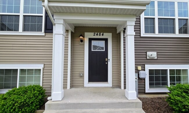 Building Photo - 2484 Alison Ave