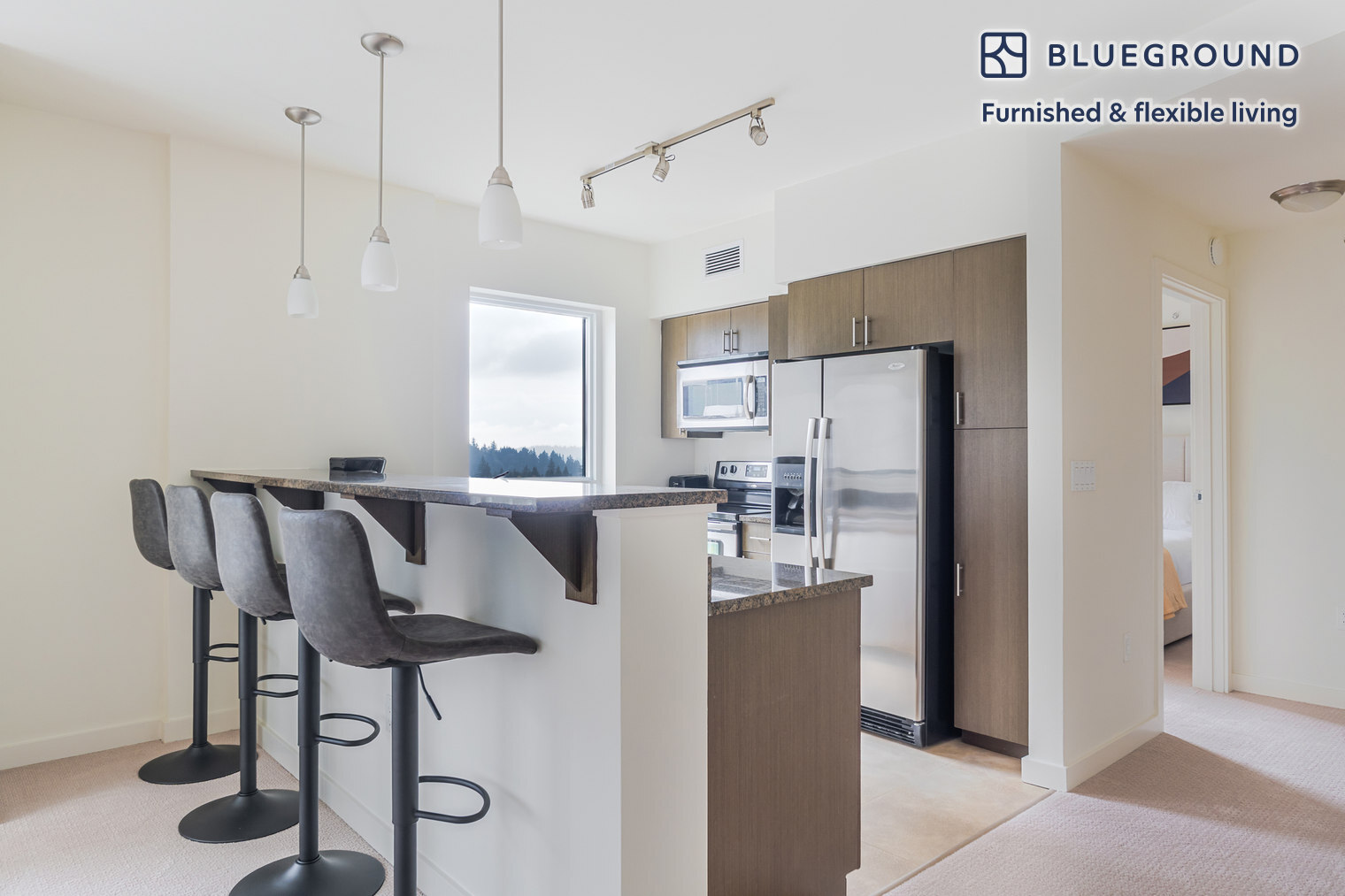 Building Photo - 10349 NE 10th St