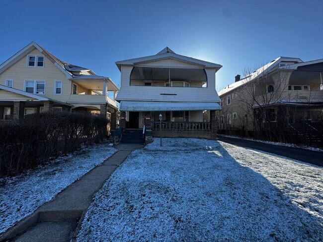 Building Photo - 1545 Glenmont Rd