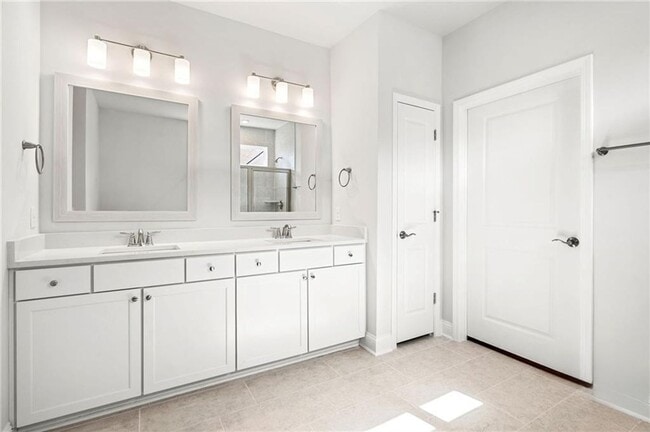 Building Photo - Waterways