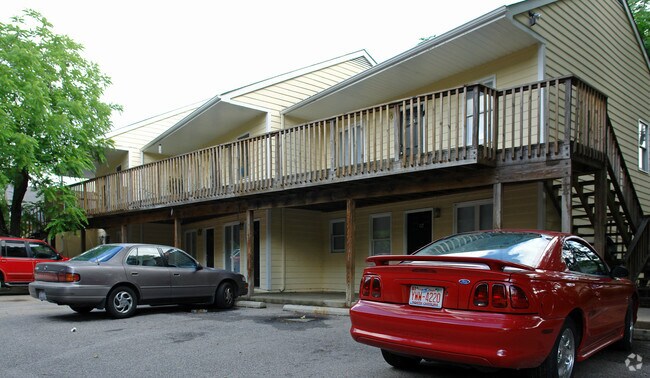 Back View-2 Floors - 1505 Crest Rd