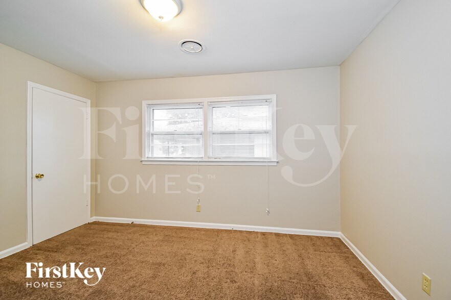 Building Photo - 1083 Richland Dr