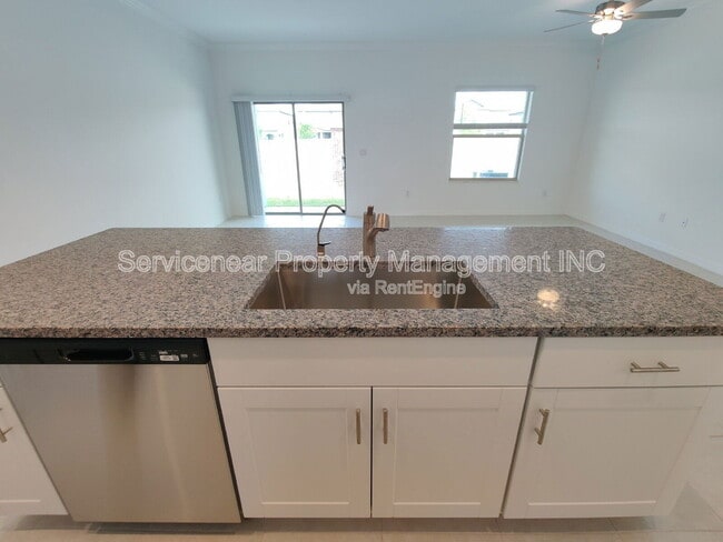 Building Photo - 9665 Ashworth Pl