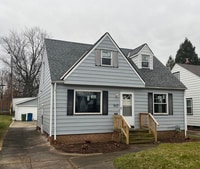 Building Photo - Nice house