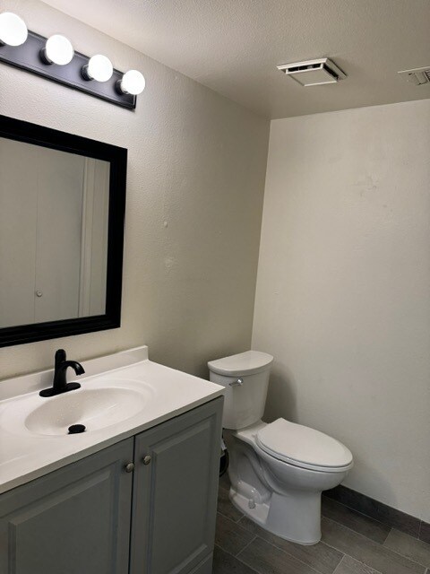 Building Photo - 5905 Fairfax Rd