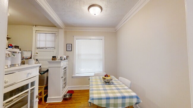 Building Photo - 7502 Madison-2N