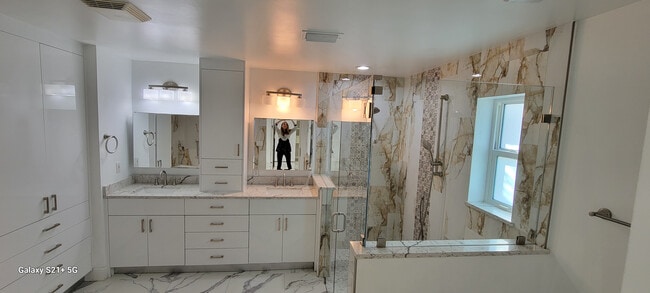 Building Photo - 5200 West Blvd