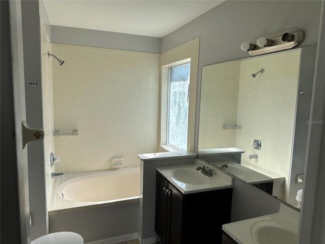 Building Photo - 1207 Upstreet Ct