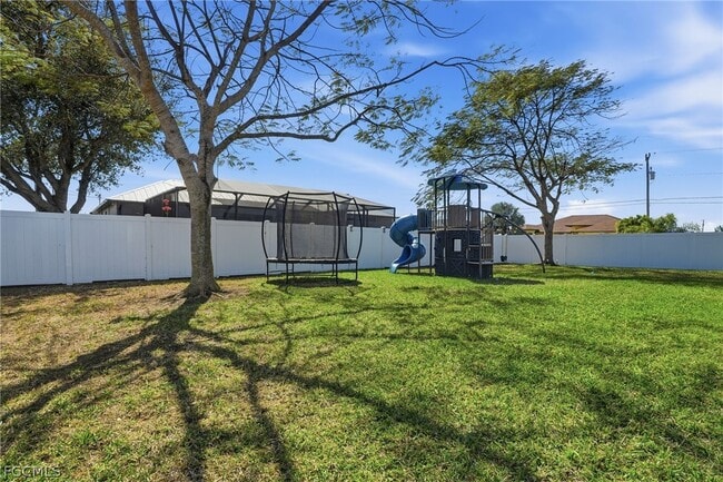 Building Photo - 1632 SW 13th Terrace